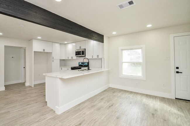 Building Photo - 7424 Stanwick Dr