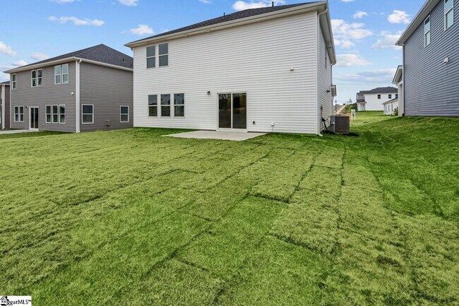 Building Photo - 403 Redear Rd