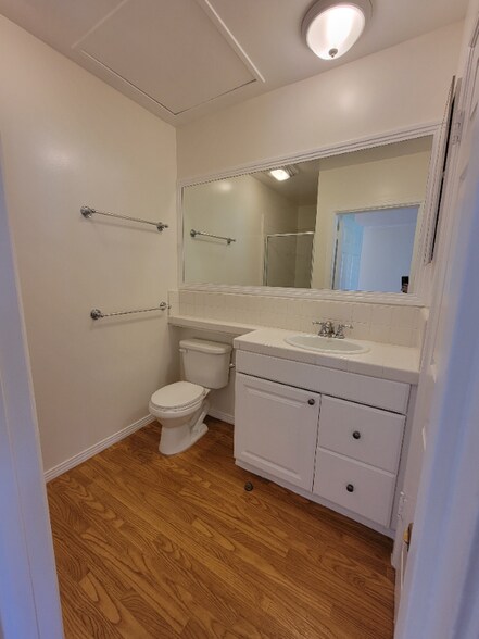 Building Photo - 13644 Leadwell St