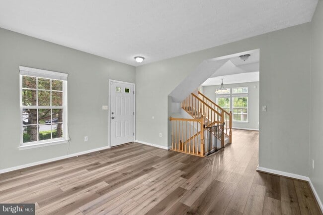 Building Photo - 103 Leeds Creek Cir