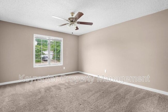 Building Photo - 15593 Fox Plains Dr