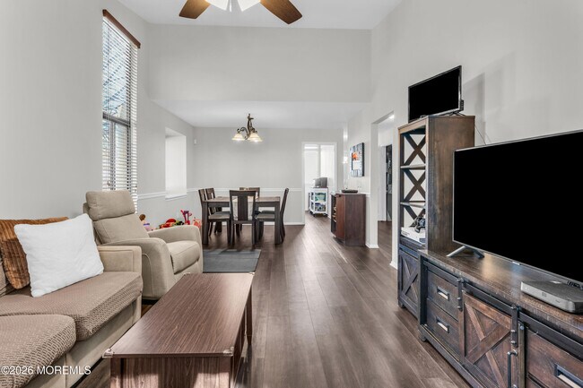 Building Photo - 21 Dawn Ct