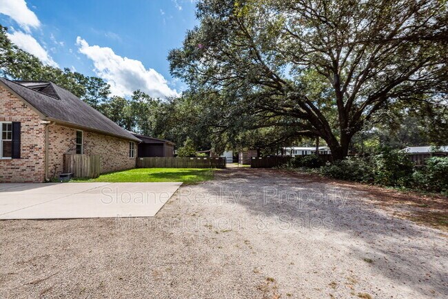 Building Photo - 5751 Old Jacksonboro Rd