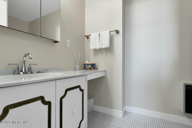 Building Photo - 1 Scenic Dr