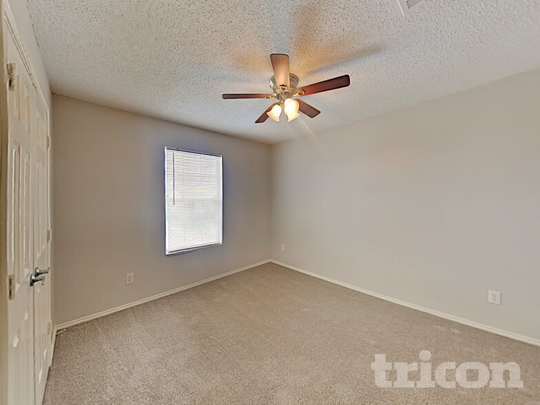 Building Photo - 3022 Autumn Run Dr
