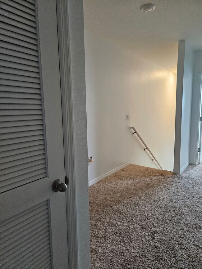 Building Photo - 3 bedroom 2.5 Bath home in Port Orange FL