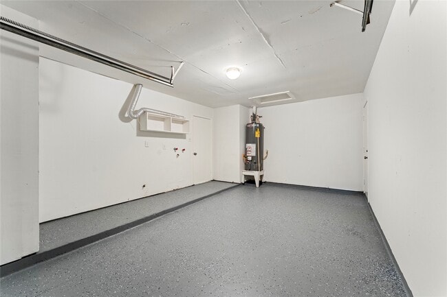 Building Photo - 1410 PI Cir