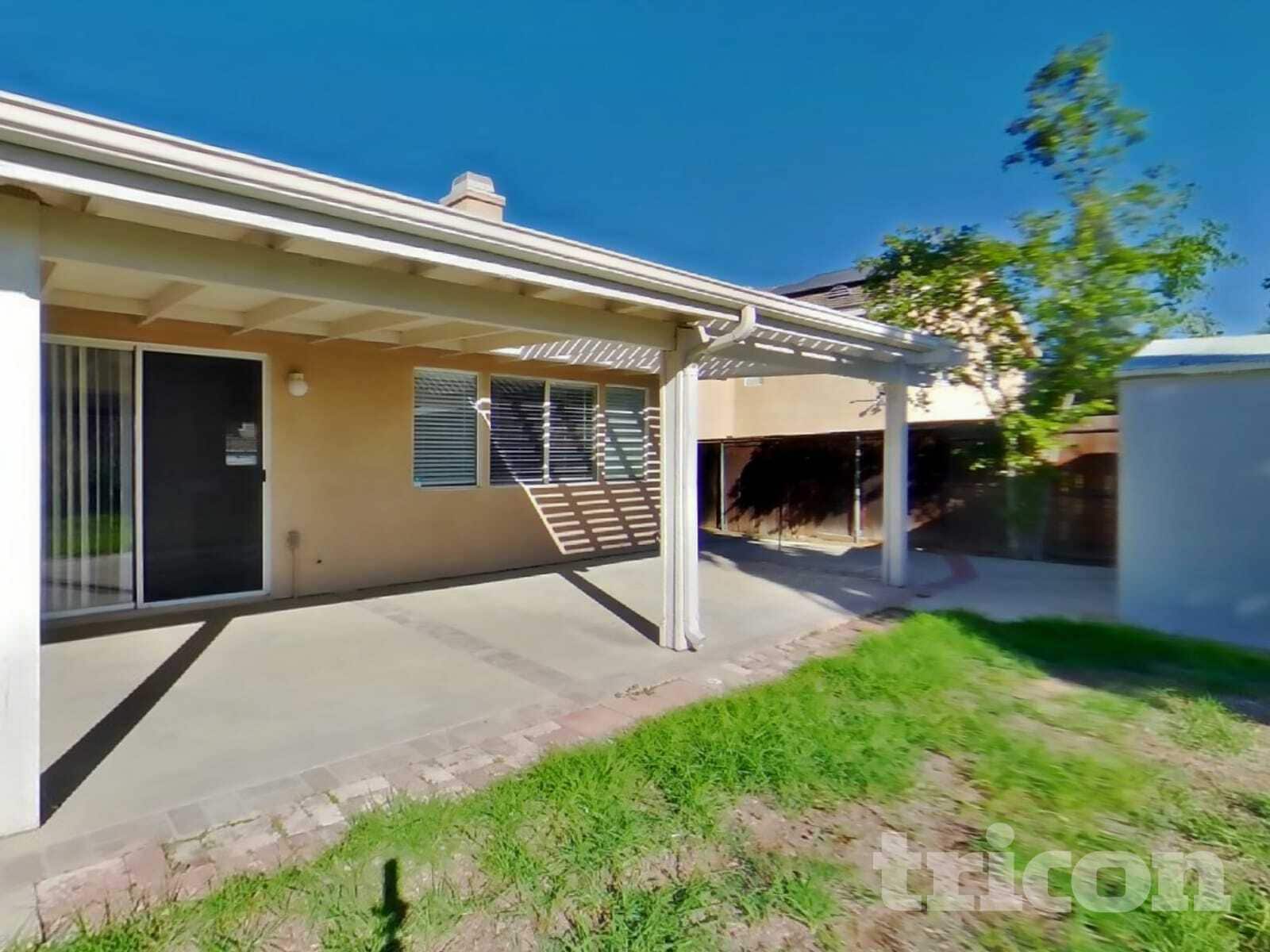 Building Photo - 1346 Woodvale Dr