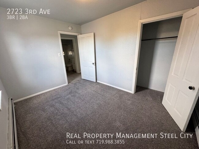 Building Photo - 2723 3rd Ave