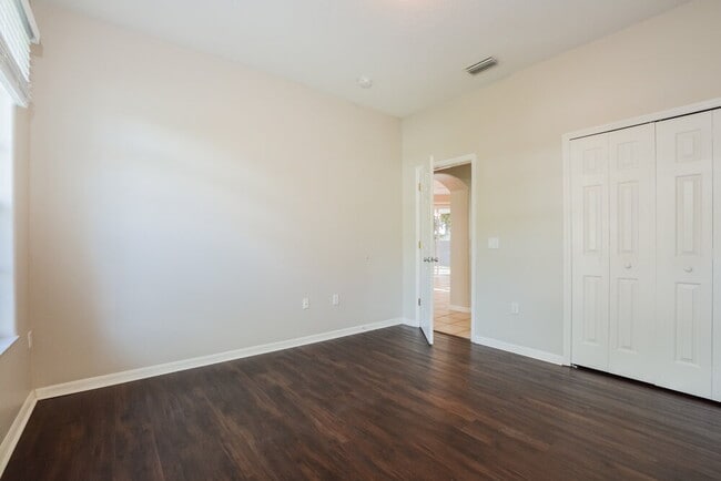 Building Photo - 2802 Palmyra Ct