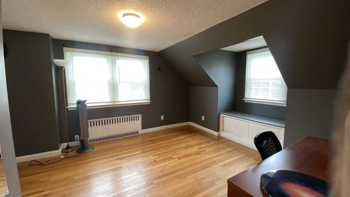 Building Photo - 72 Holyoke St