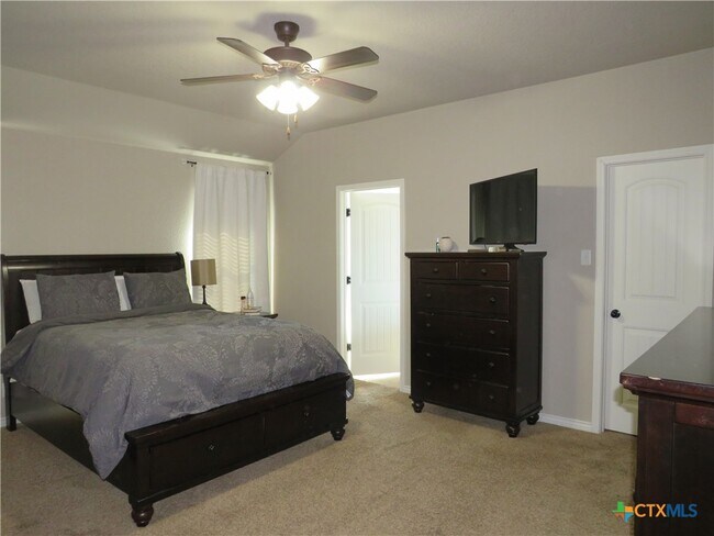 Building Photo - 9805 Kaitlyn Dr