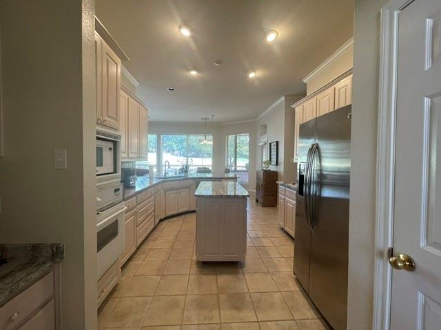 Building Photo - 558 Timber Ridge Dr