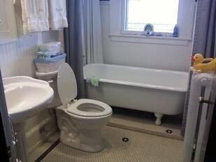 Building Photo - 628 W Yandell Dr