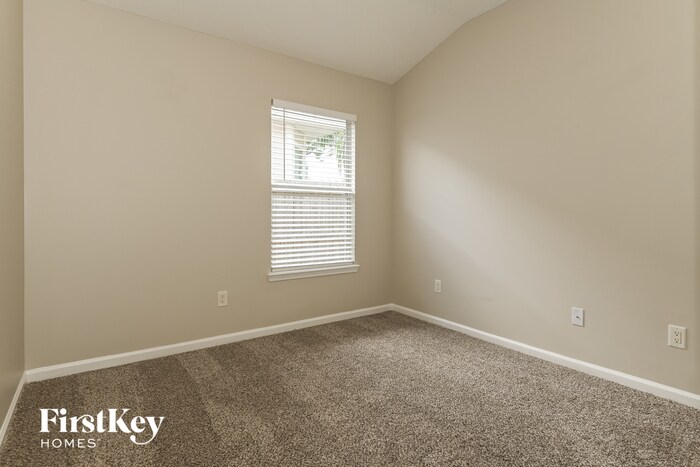 Building Photo - 12285 Gehrig Dr