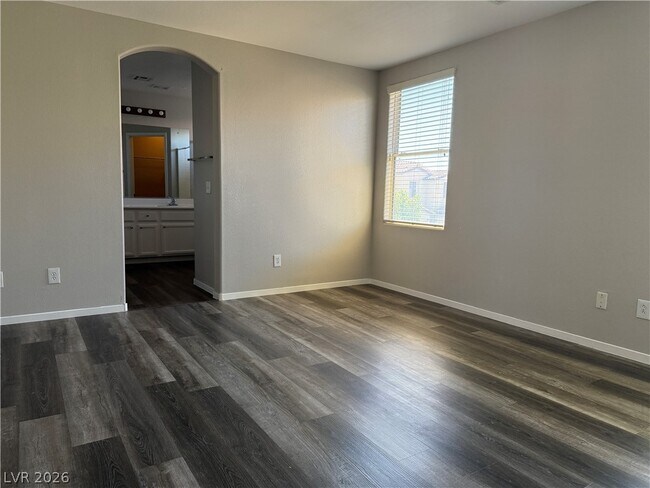 Building Photo - 5983 Secret Island Dr