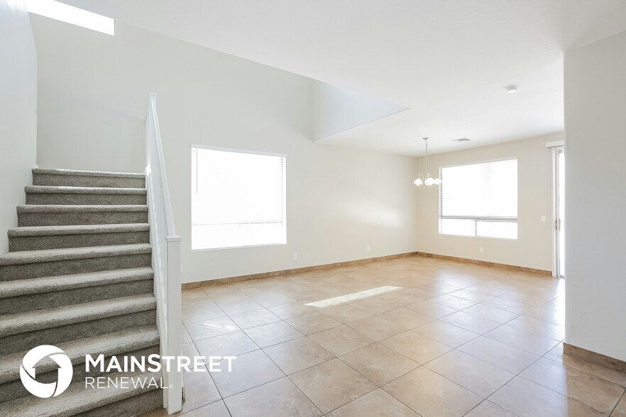 Building Photo - 11367 W Yavapai St