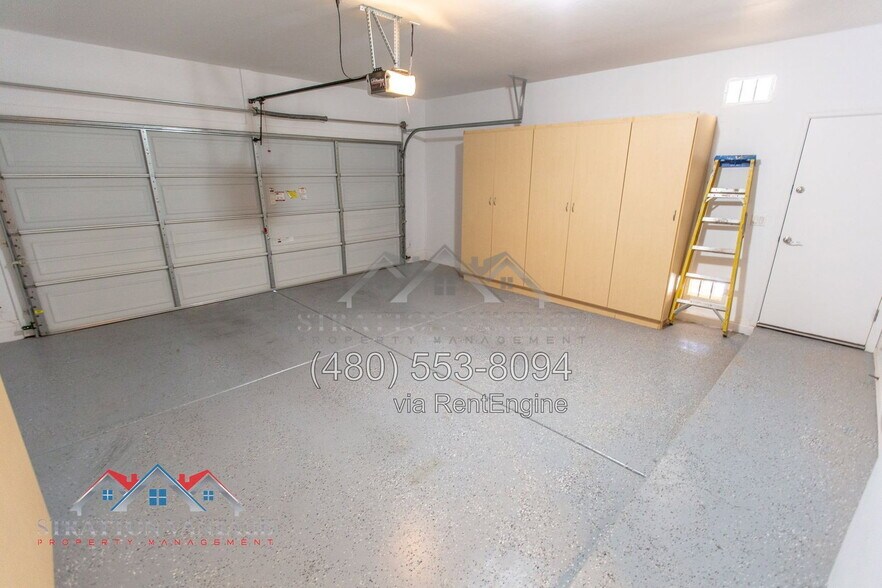 Building Photo - 1679 E Irene Ct