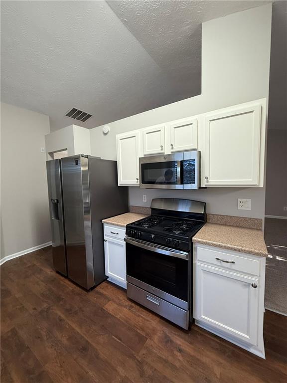 Building Photo - 1135 Hillcrest Glenn Cir