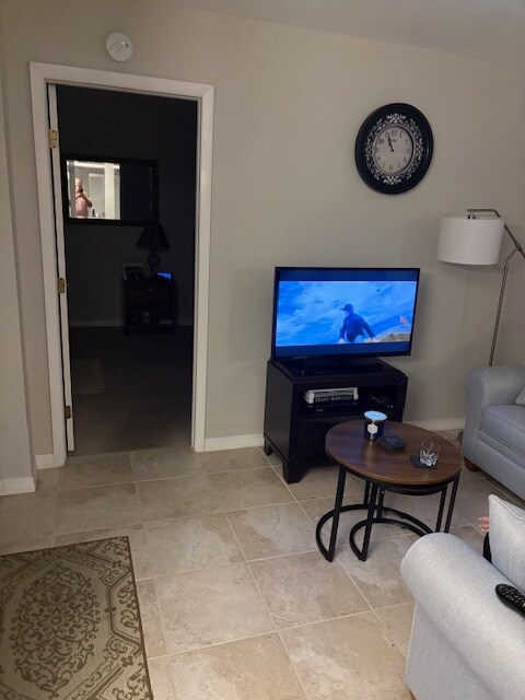 Building Photo - 13240 White Marsh Ln