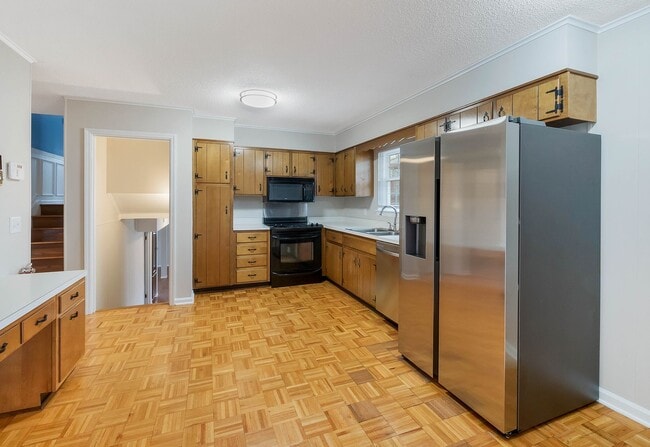 Building Photo - Available for rent: $1,250/month — 4-Bedroom, 2- Bath Single-Family Home in Harrison, TN!