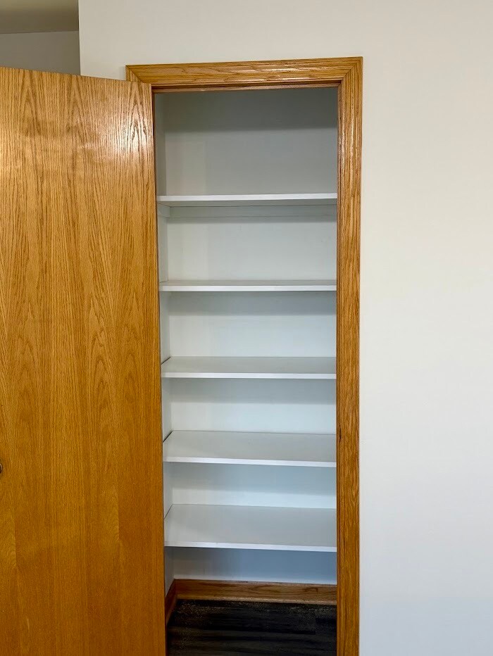 Pantry - 2042 Cliff Alex Ct S