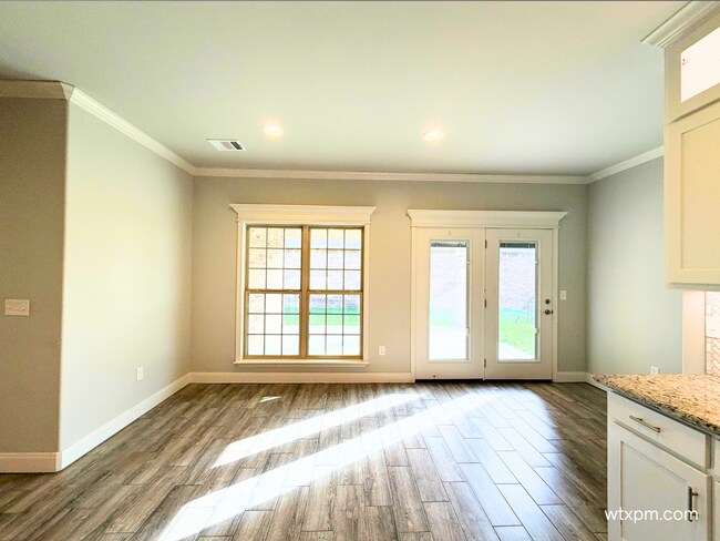 Building Photo - Modern 3-Bedroom Home with Office in The Greenways