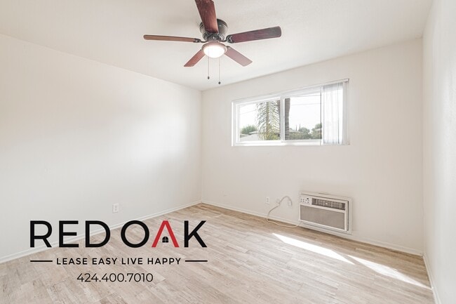 Building Photo - 7350 Hazeltine Ave