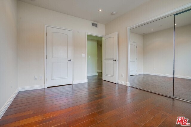 Building Photo - 10707 Missouri Ave