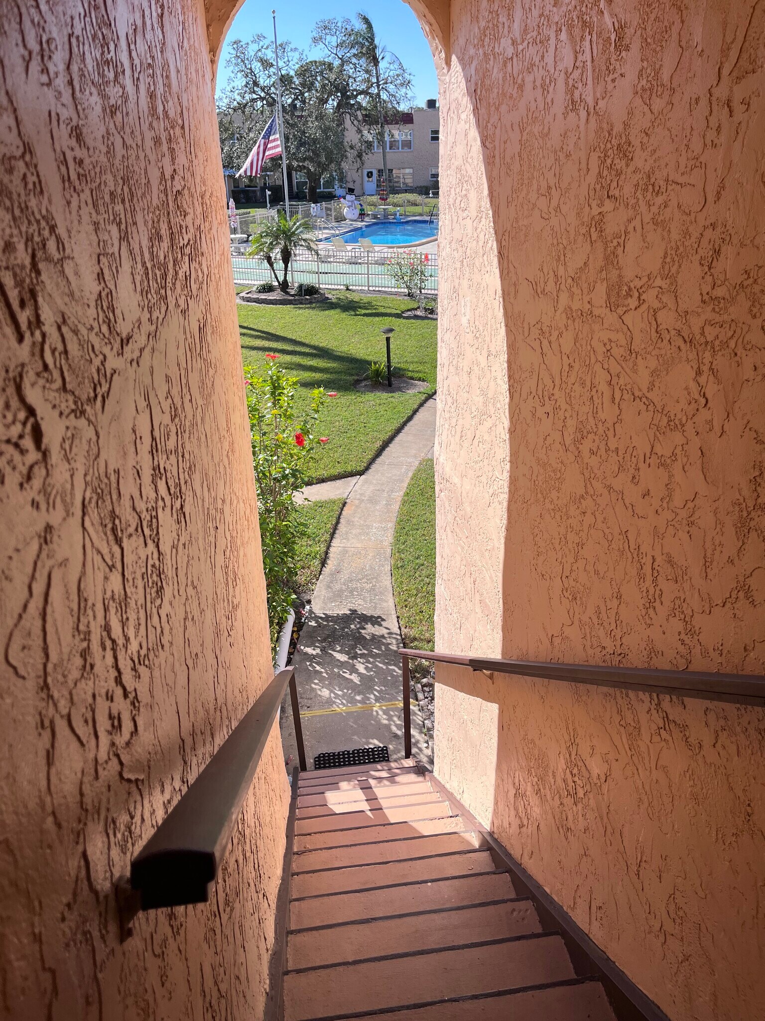 Building Photo - 213 Buttonwood Cir