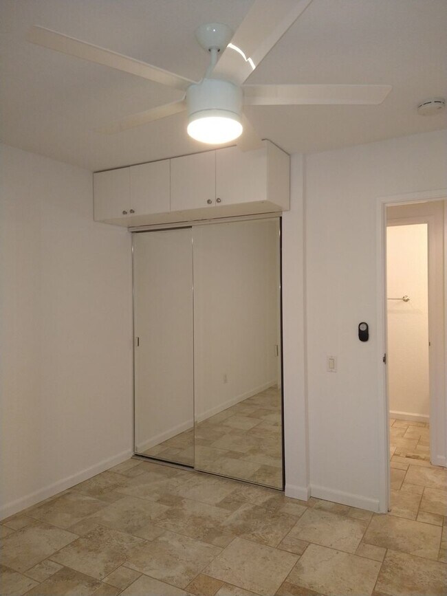 Building Photo - Downstairs Palm Springs Villas II condo