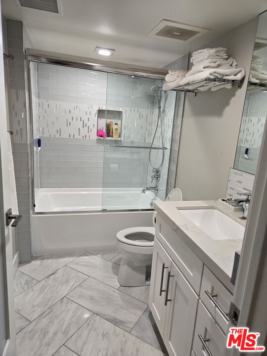 Building Photo - 4733 Elmwood Ave