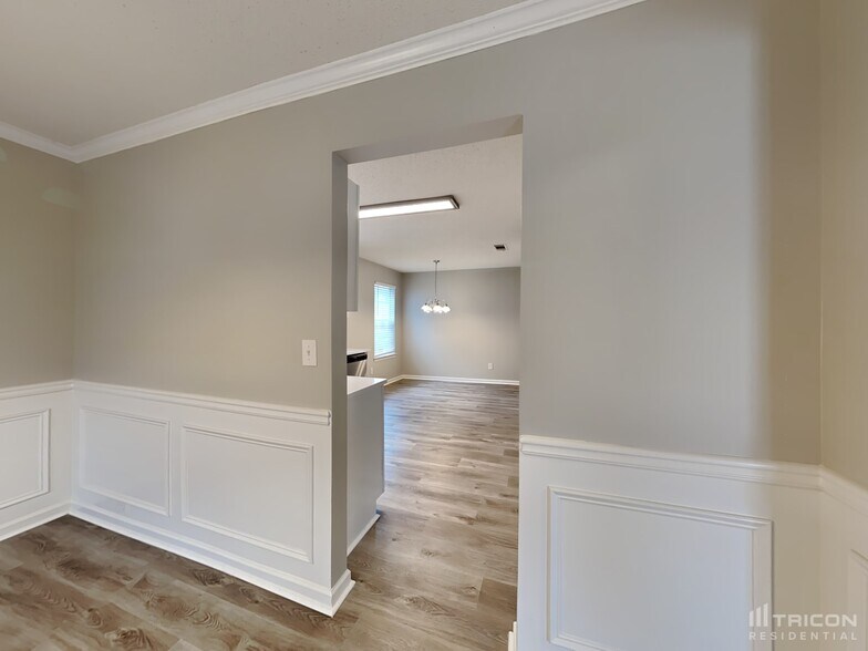 Building Photo - 1840 Lily Stem Trail NE