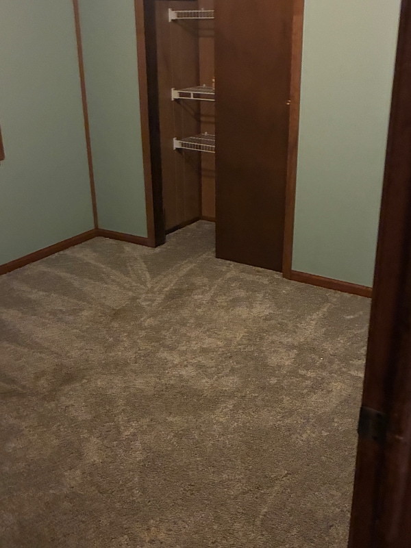 Building Photo - W649 Hillview Dr