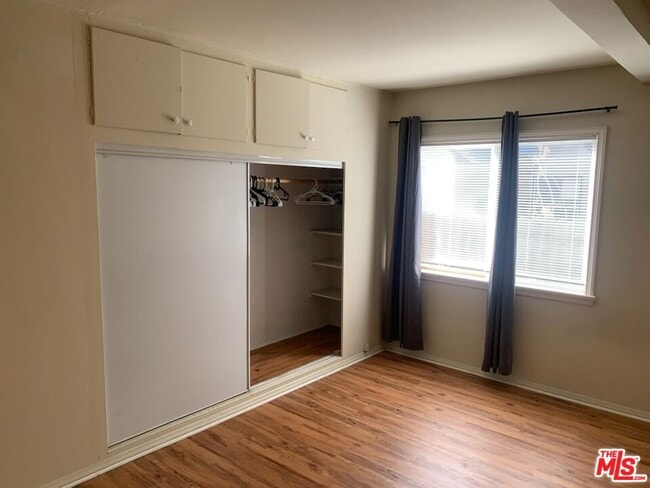Building Photo - 3866 Bentley Ave