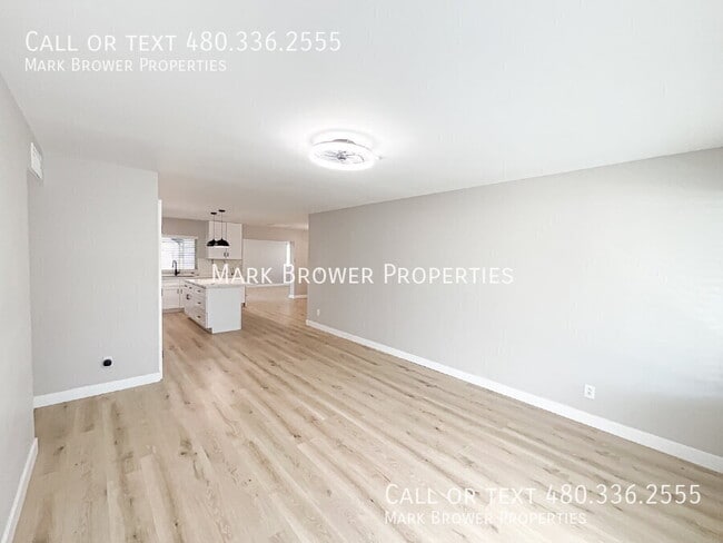 Building Photo - 4416 E Capistrano Ave