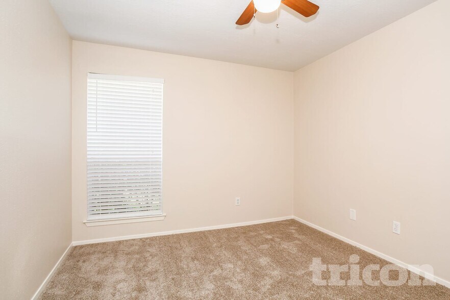 Building Photo - 3206 Sedgeborough Dr