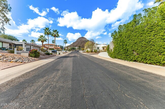 Building Photo - 15014 N 20th St