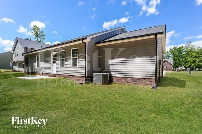 Building Photo - 2035 Samantha Dr