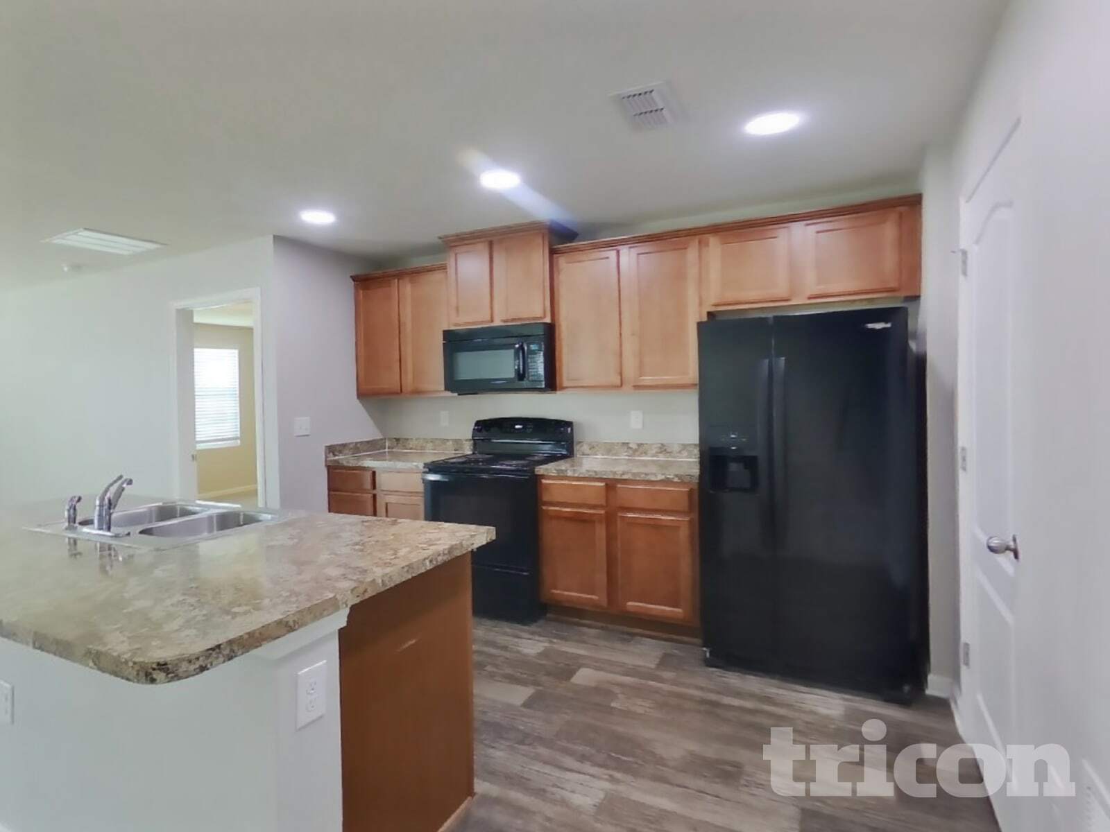 Building Photo - 2210 Pebble Point Dr