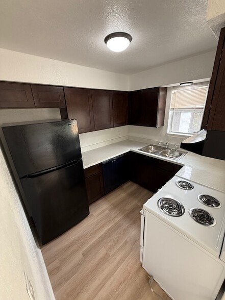 Building Photo - 9341 Pecos St