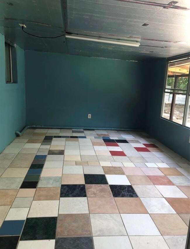 Building Photo - 9314 Valley Stream