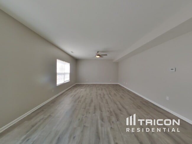 Building Photo - 176 Heartwood Hill