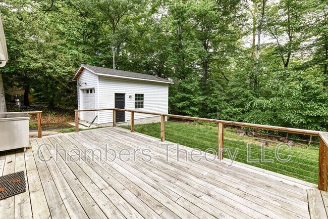 Building Photo - 8504 Shadeway Pl