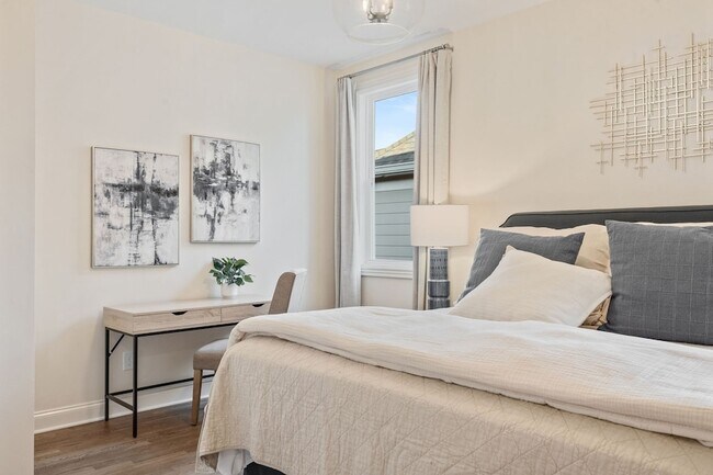 Building Photo - 1036 Clifton St