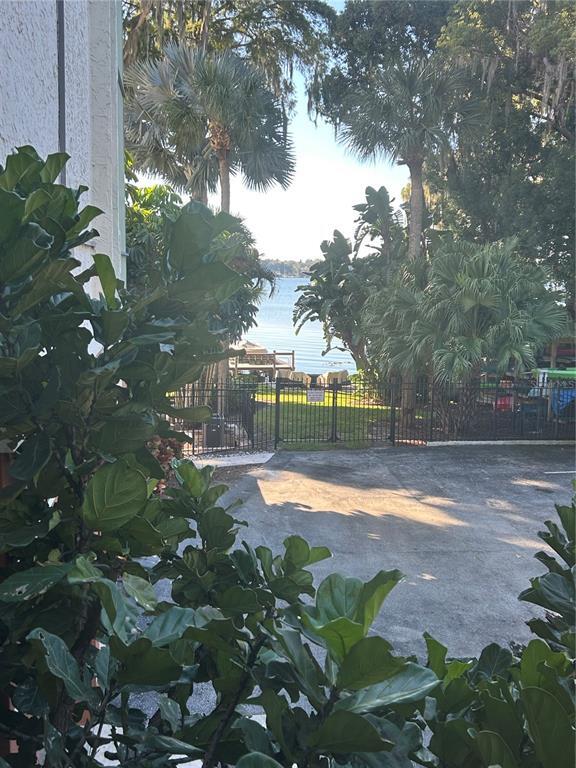 Building Photo - 690 Osceola Ave