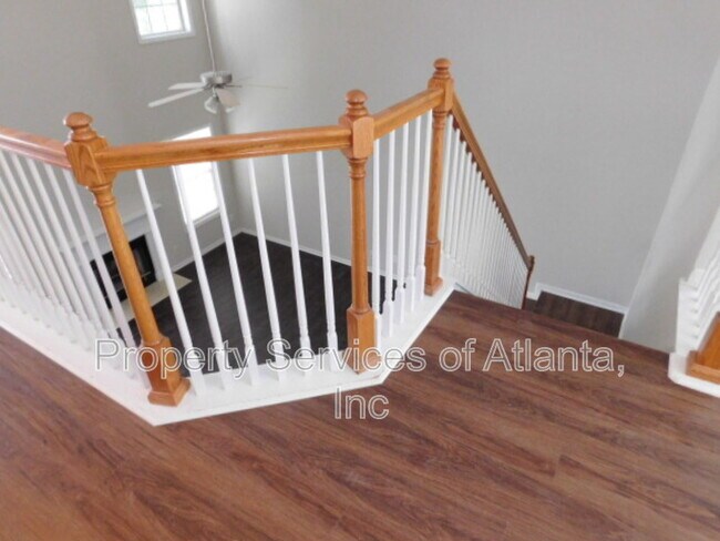 Building Photo - 6672 Grand Hickory Dr