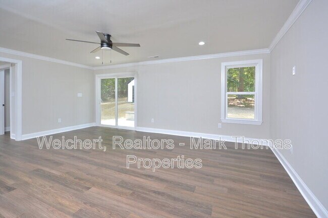 Building Photo - 1705 Mason Rd