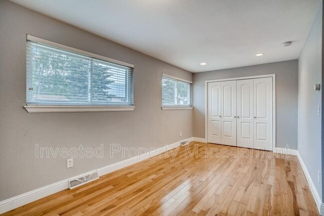 Building Photo - 7926 Ingalls St