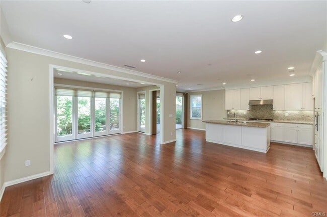 Building Photo - 71 Twin Flower